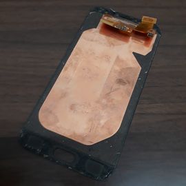 Das kaputte Samsung Handy Display nach der Reparatur