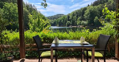 Seehaus Forelle Haecken Haus Hotel und Restaurant in Ramsen in der Pfalz