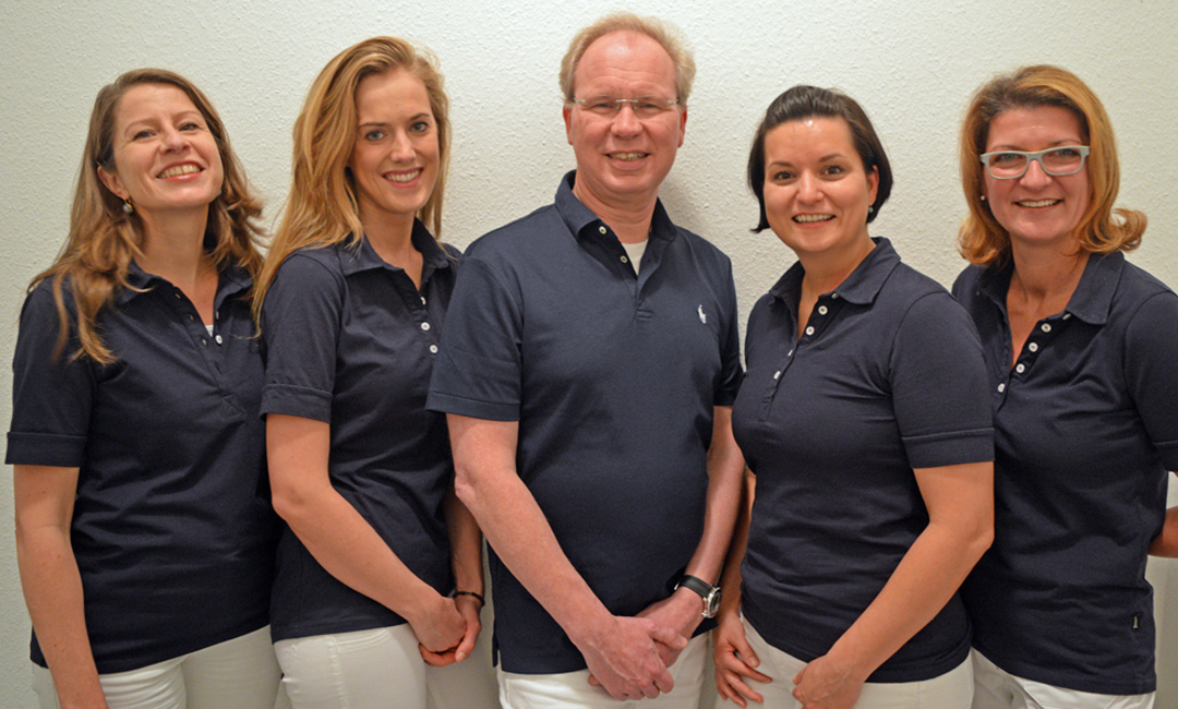 Team der Zahnarztpraxis Dr. Hahner in Köln