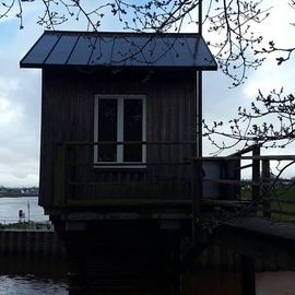 Zollenspieker Pegelhaus; das kleinste Restaurant der Welt