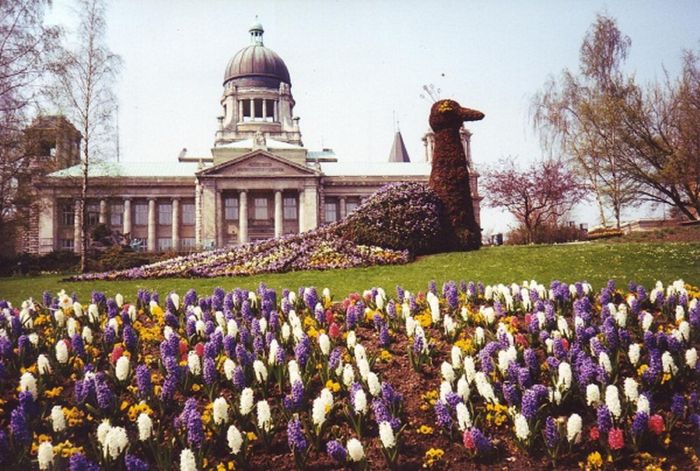 Der Alte Pfau vor dem Hanseatischem Oberlandesgericht