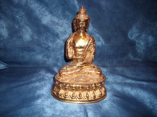 Silberner Buddha