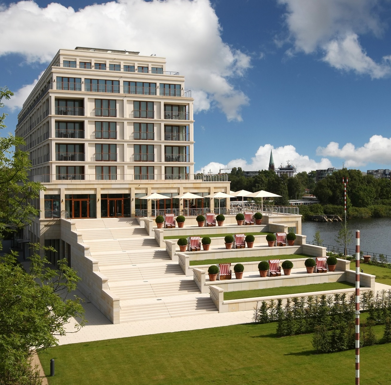 Herzlich willkommen im ATLANTIC Hotel Wilhelmshaven