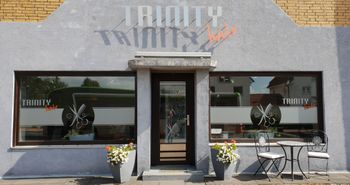 Logo von Trinity Hair in Garbsen