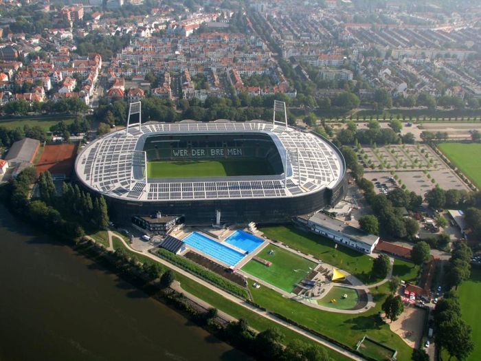 Hubschrauberflug über Weser Stadion