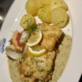 Dorschfilet in Eihülle mit Senfsauce