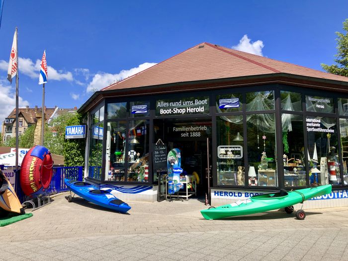 Boot-Shop Herold. Ladengeschäft für den Wassersport, Kanu Fachgeschäft. Ganzjährig geöffnet.