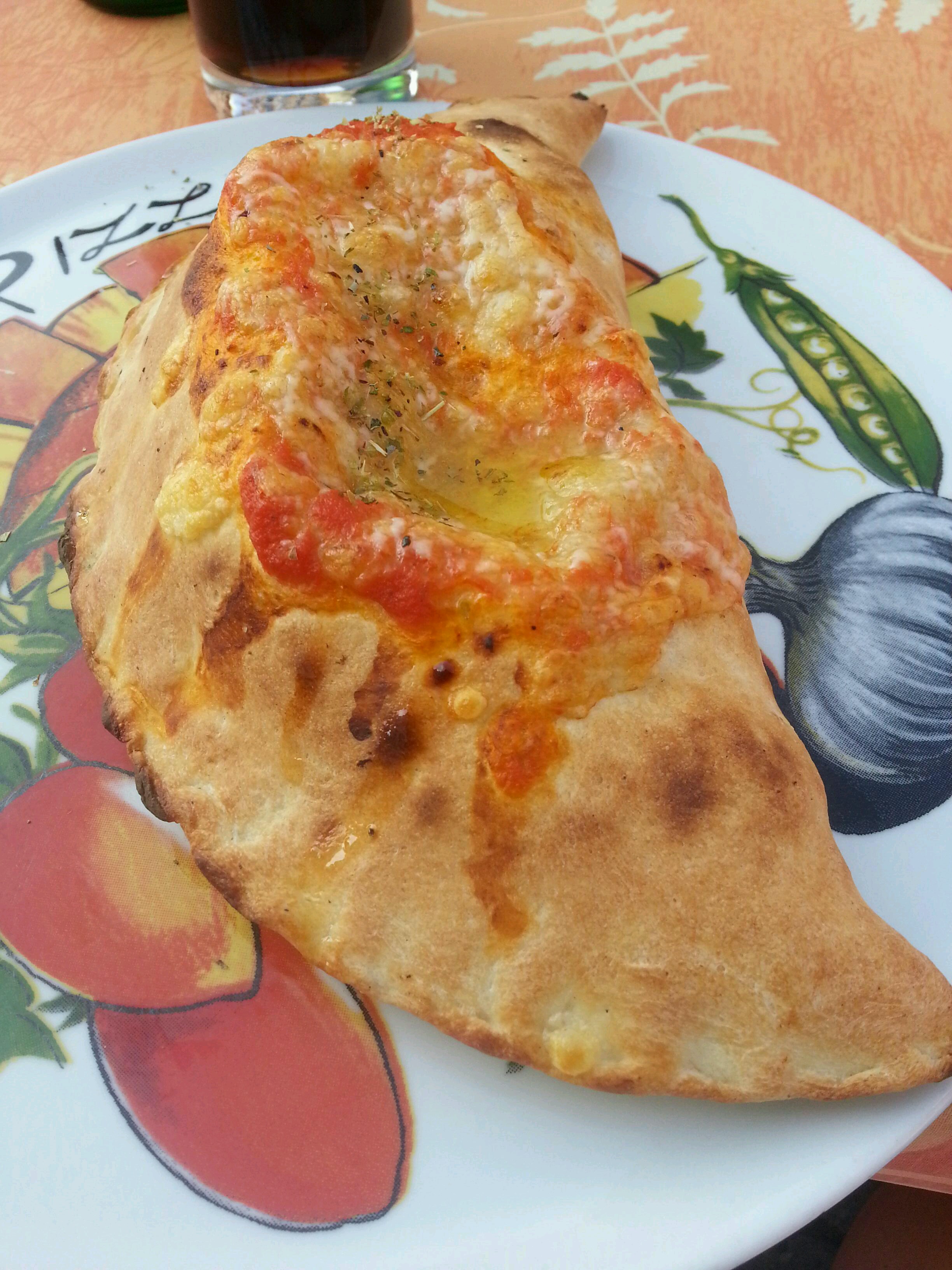 Pizza Calzone , mega lecker