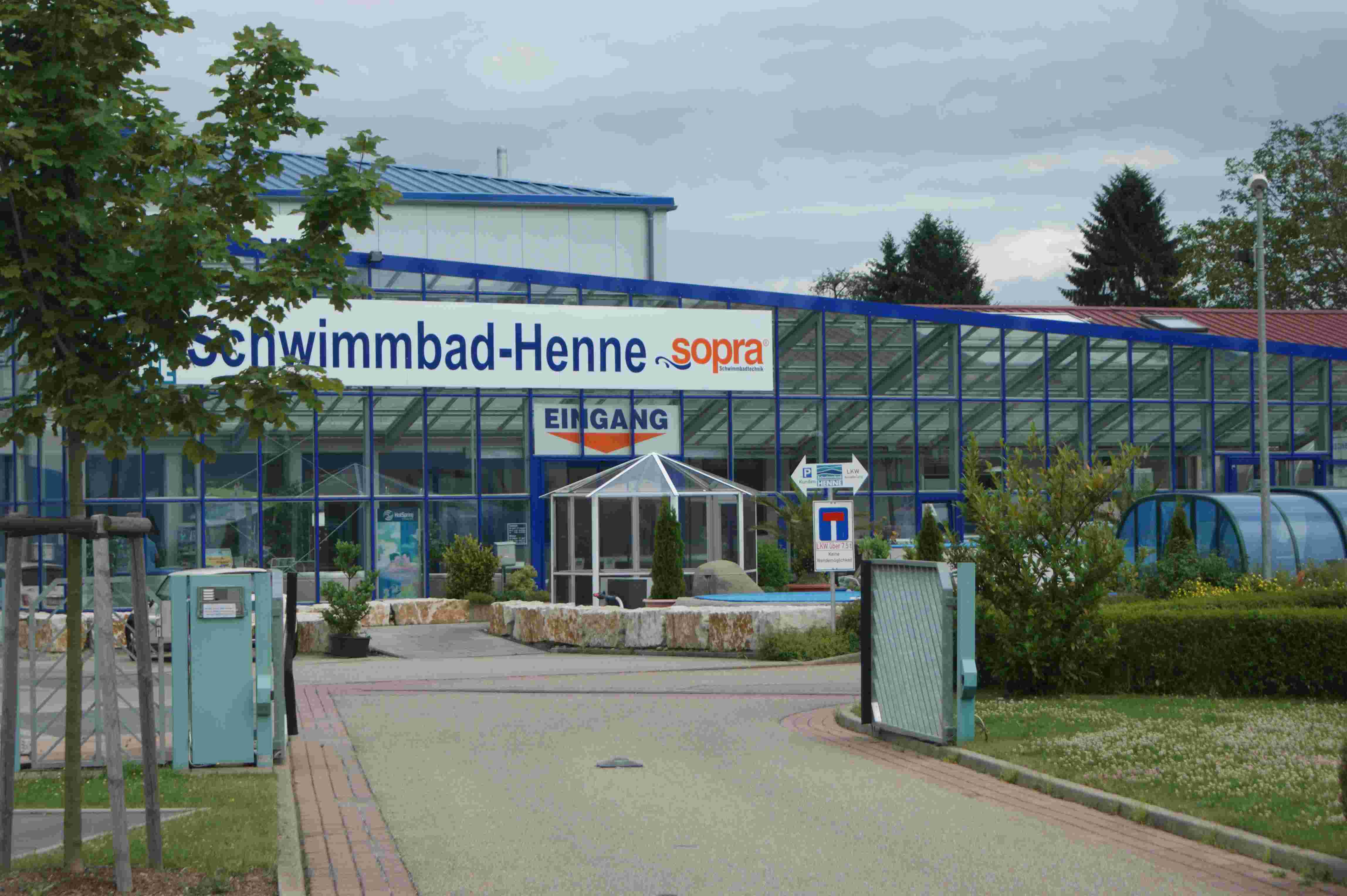 Bild 1 Schwimmbad-Henne GmbH in Pforzheim