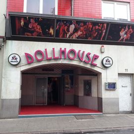 Dollhouse am Tage