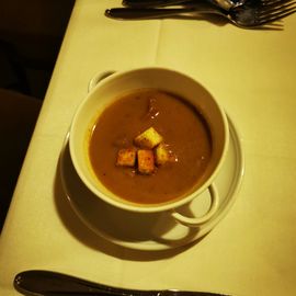 Vorspeise Waldpilz-Creme-Suppe mit Croutons