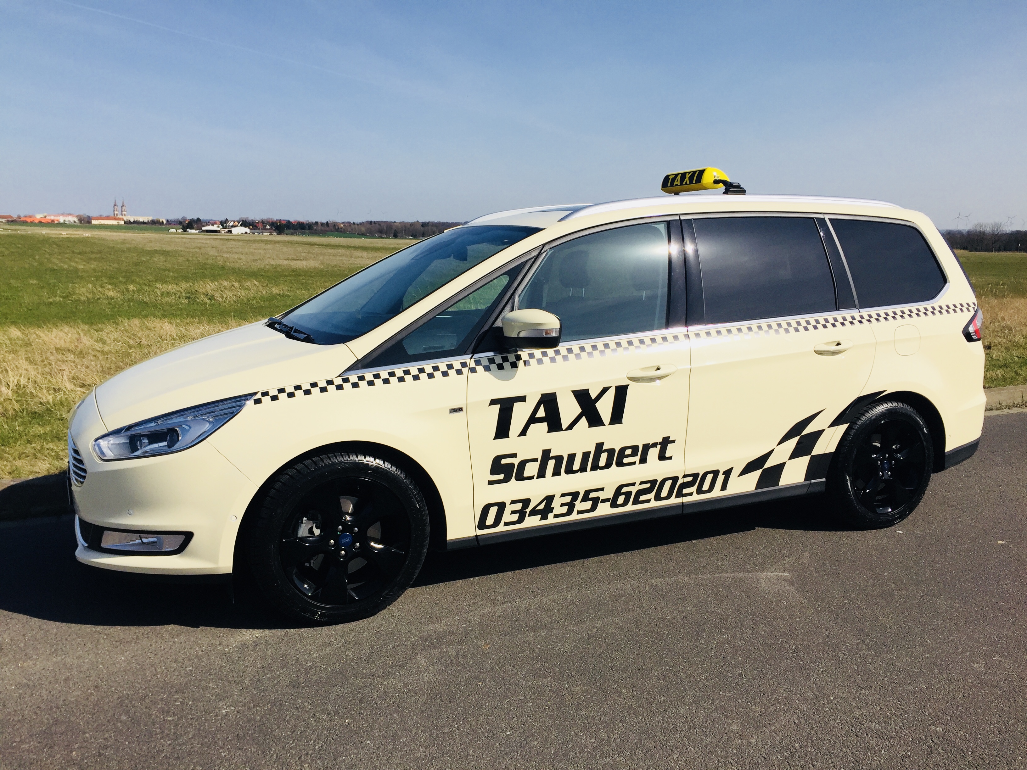 Bild 2 Schubert Taxi u. Krankenbeförderung in Oschatz