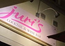 Bild zu Juri's Cocktail & Wine Bar