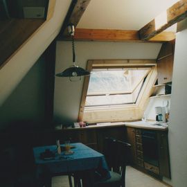 Küchenbereich 
mit Esstisch