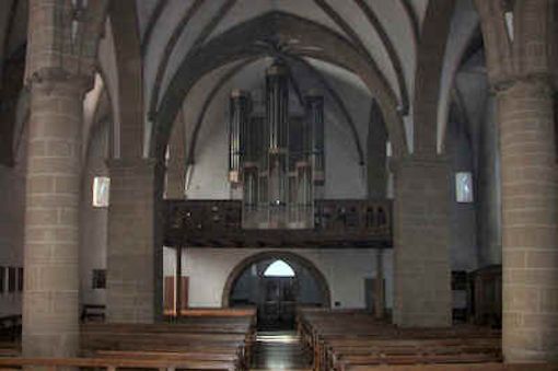 Kirchenschiff vom Altar aus gesehen
Kath.Kirche St. Nikolaus
Nieheim