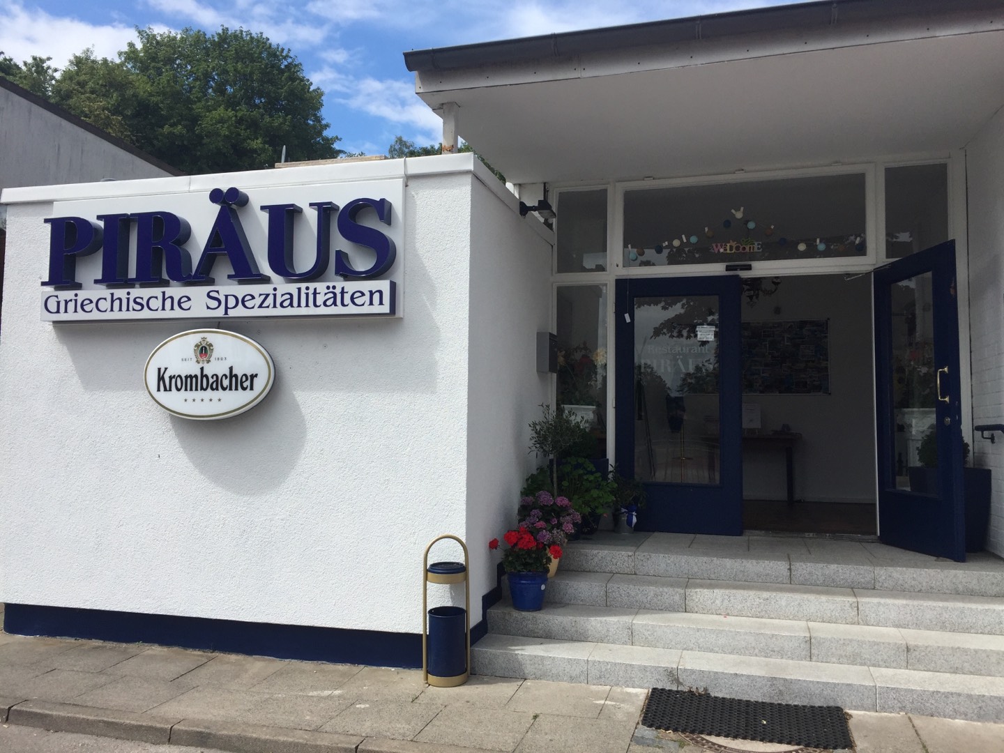 Bild 1 Restaurant Piräus Griechische Spezialitäten in Neustadt in Holstein