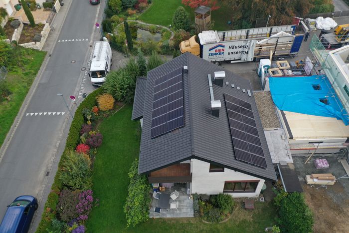Photovoltaikanlage mit Ost-/Westbelegung auf Eigenheim