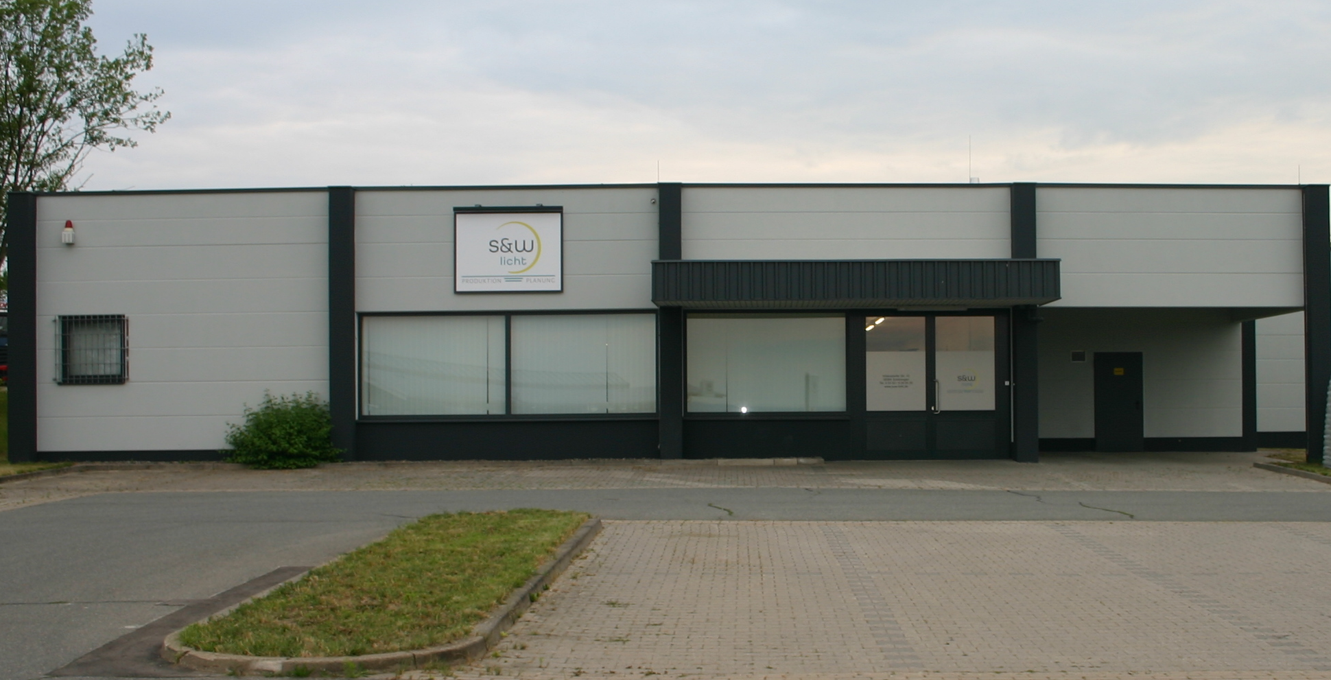 Die Firma in Schöningen von außen.