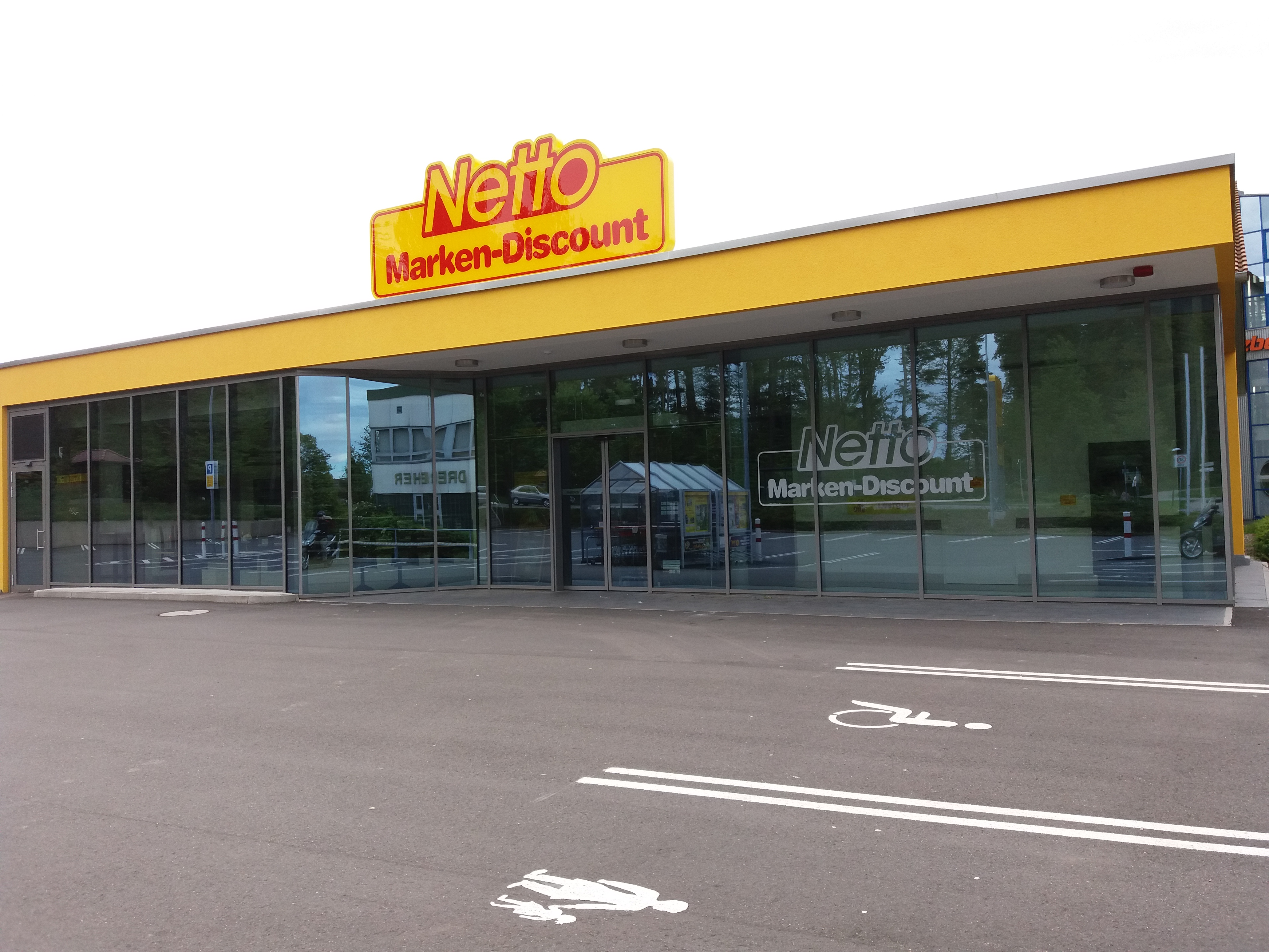 Bild 6 Netto Marken-Discount AG & Co. KG in Engelsbrand
