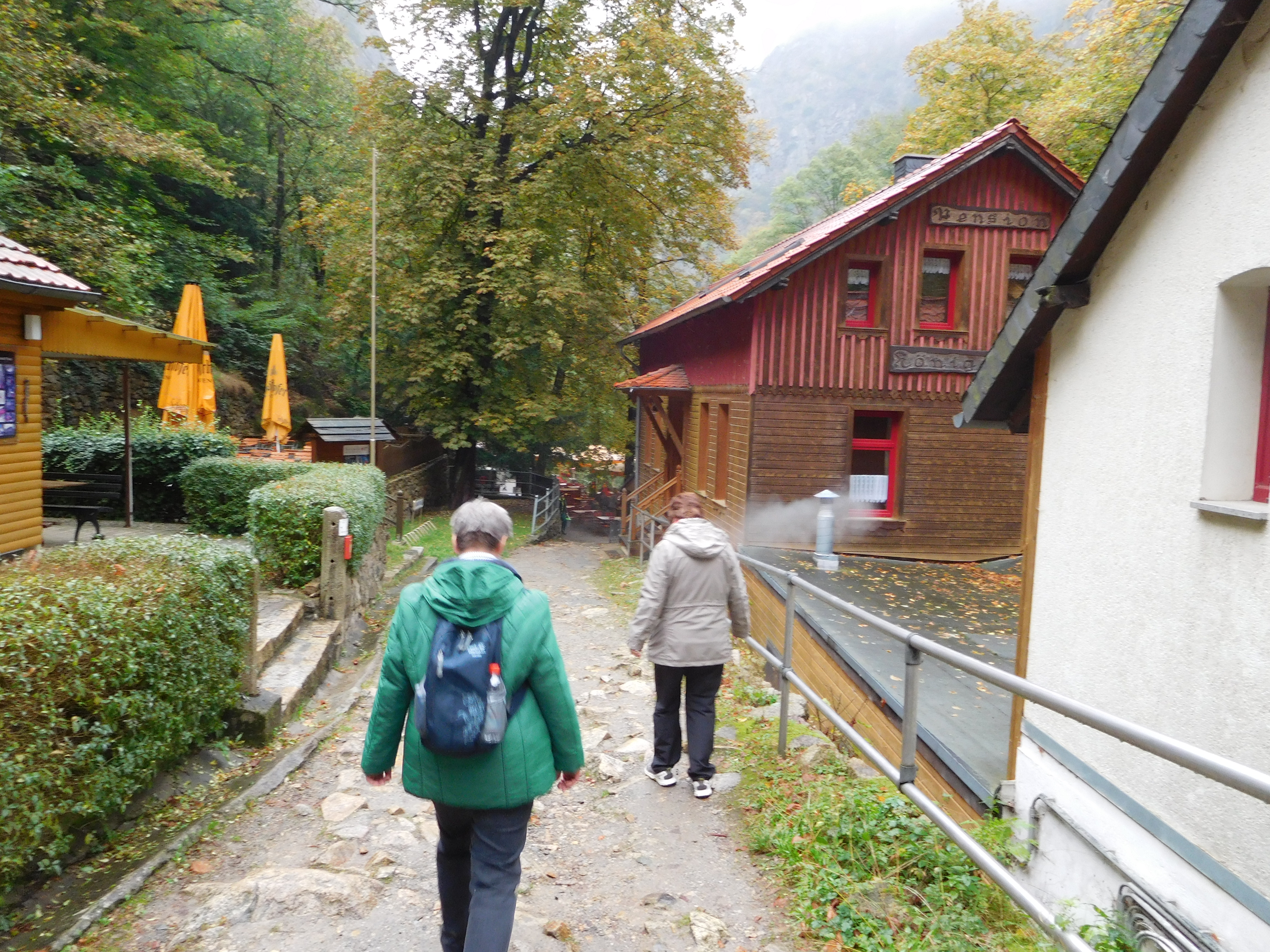 Weg zum Gasthaus Königsruhe