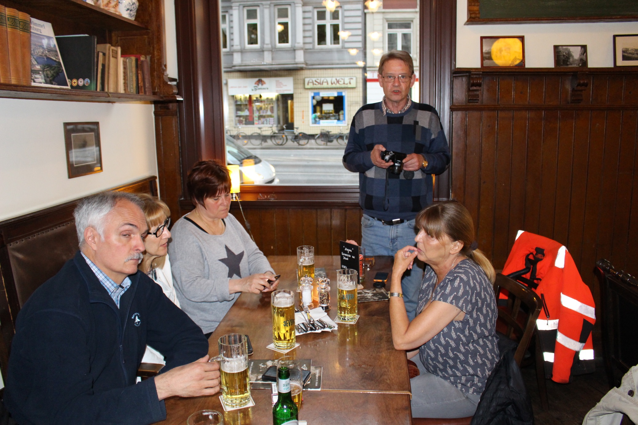 Liebe Gemeinde... wir treffen uns heute hier...