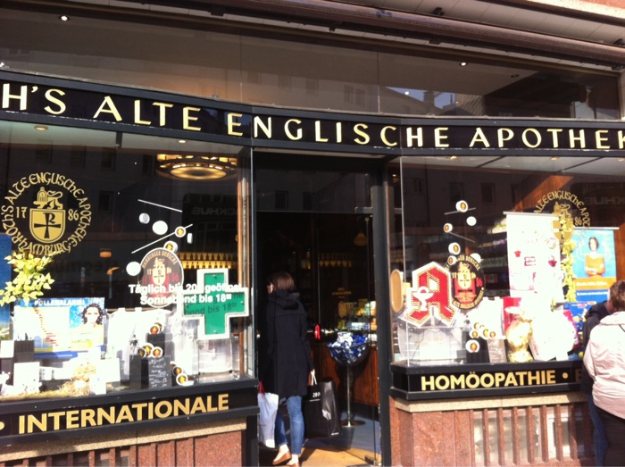 Bild 2 Roths alte englische Apotheke in Hamburg