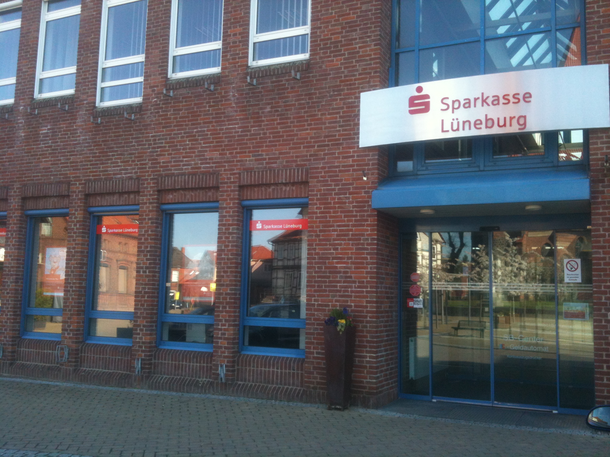 Bild 1 Sparkasse Lüneburg Geldautomat in Dahlenburg