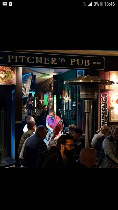 Pitcher's Pub