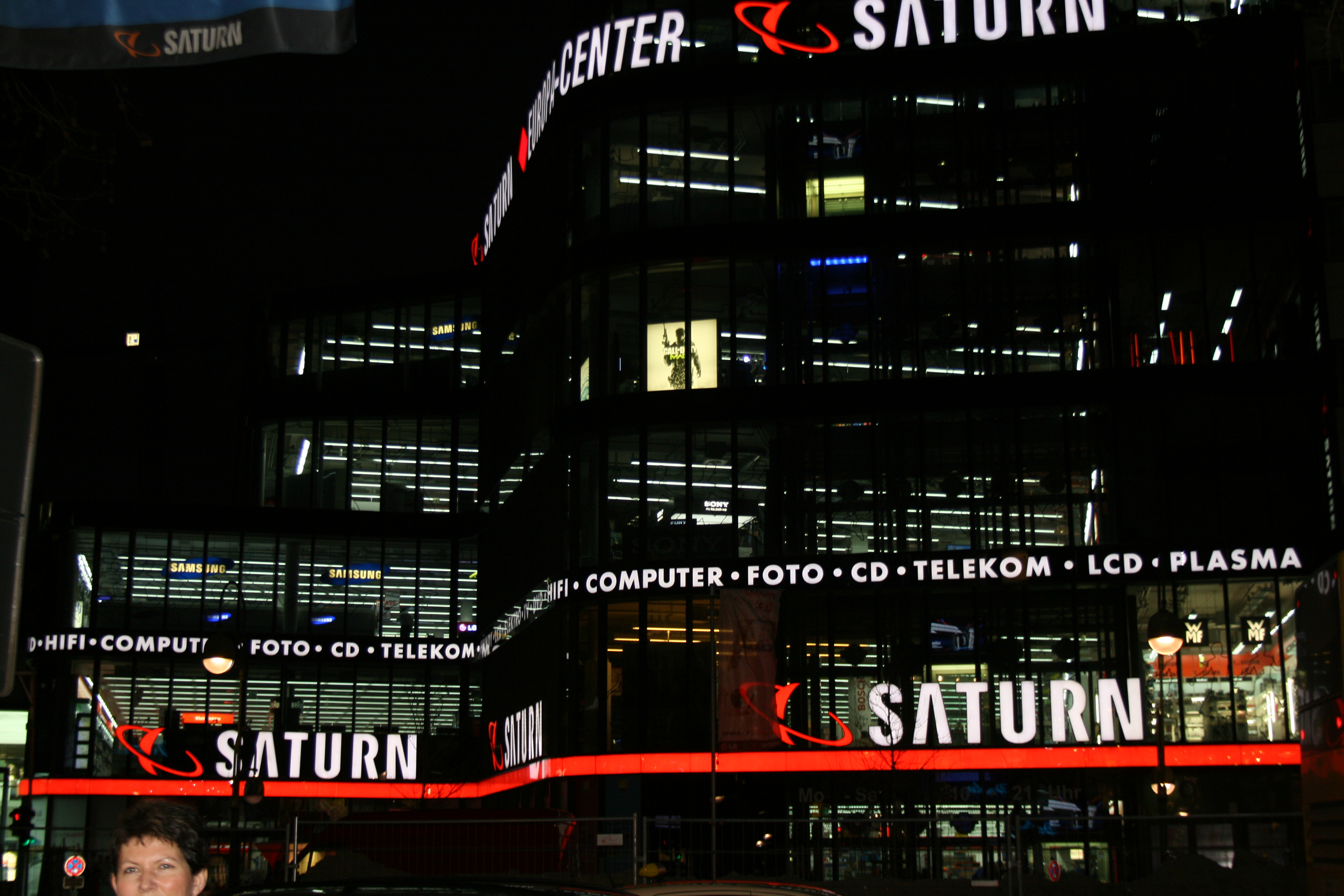 Bild 7 SATURN in Berlin