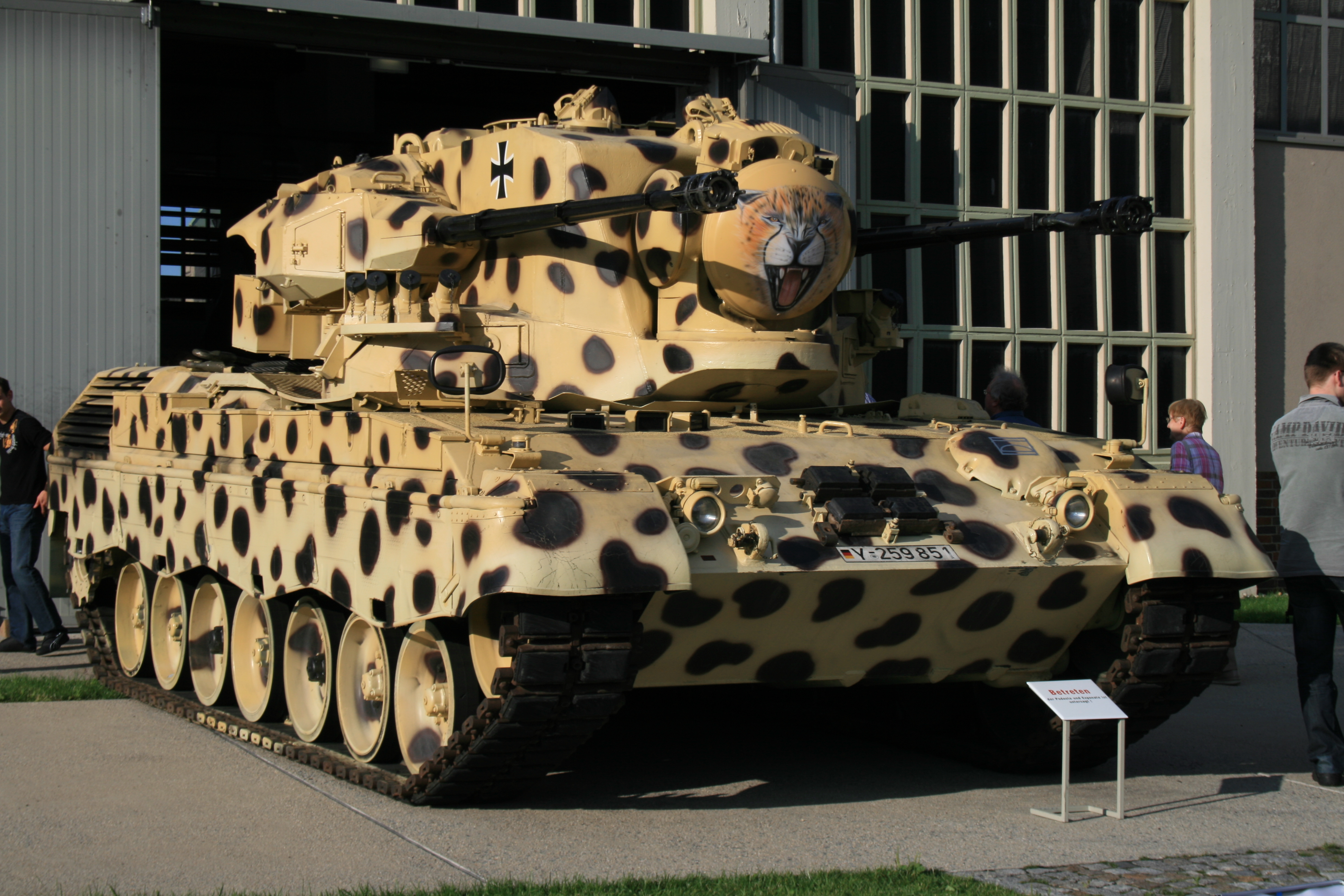 Leopardenpanzer
