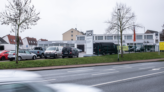 DUISBURG - Autohaus Minrath GmbH & Co.