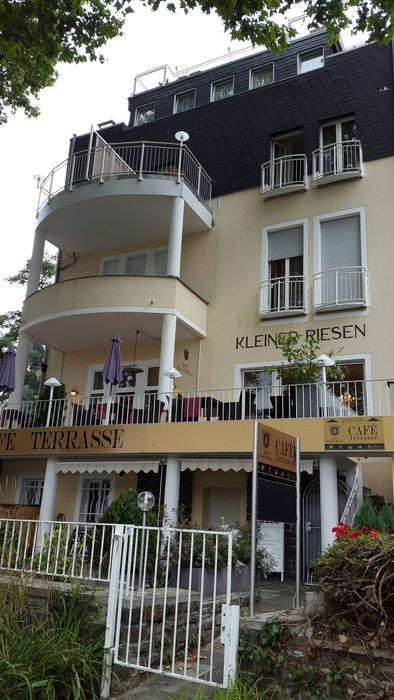 Kleiner Riesen Hotel UG