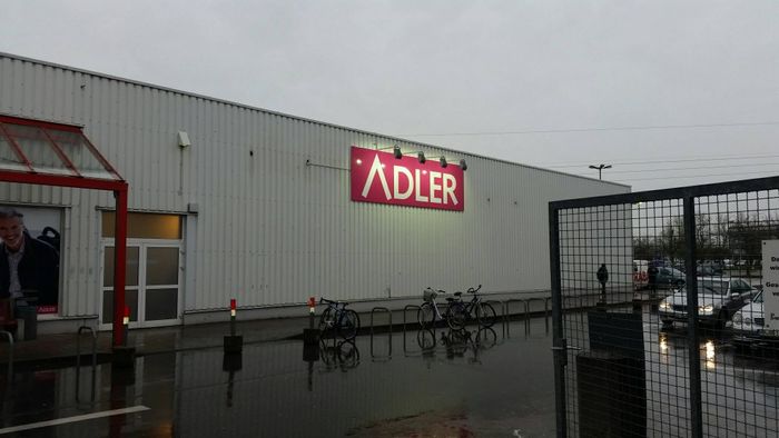 Adler Modemärkte AG