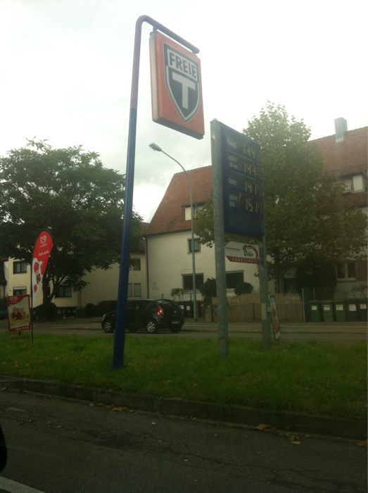 Bild 1 Freie Tankstelle, Zajelsnik Alexander in Freiburg im Breisgau