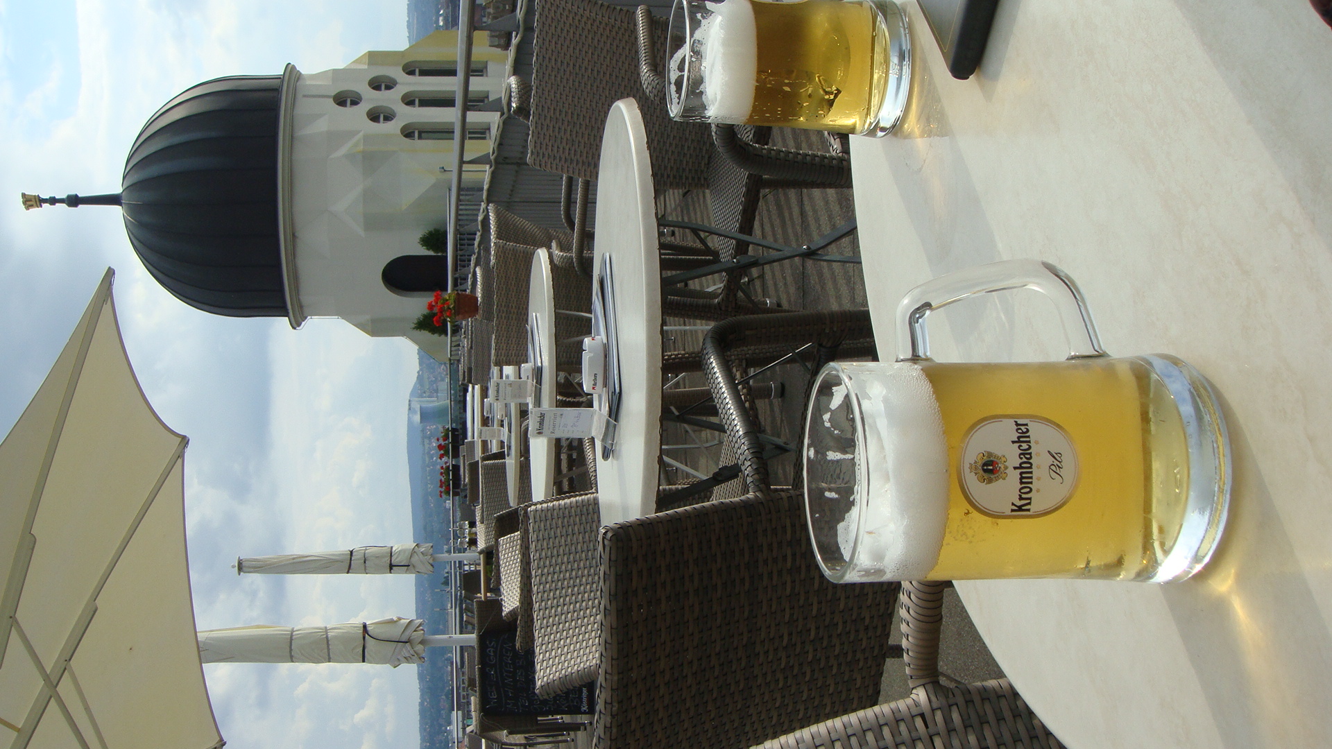 Blick von Biergarten Richtung Stadt