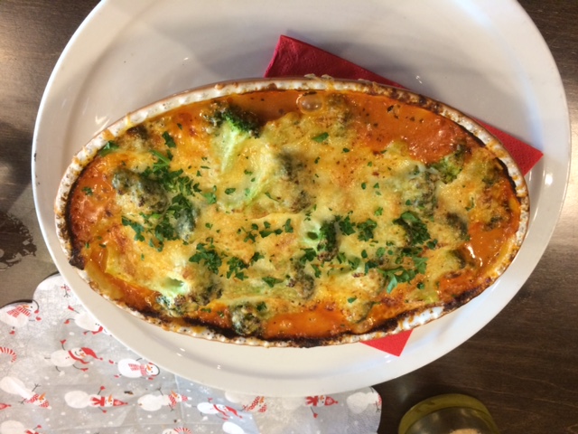Lasagne (Brokkoli und Spinat mit Tomaten-Sahnesoße)