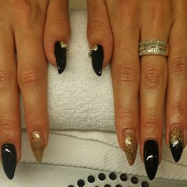 Nagelstudio Thi Nails in Mönchengladbach