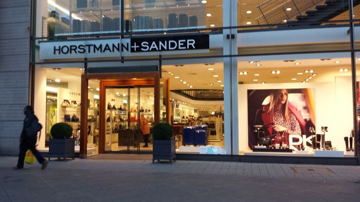 Horstmann + Sander - Lederwaren, Koffer, Accessoires und Schuhe Haupthaus Lederwarengeschäft