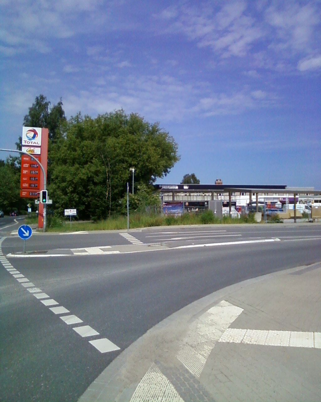 Bild 14 Total Tankstelle in Rostock