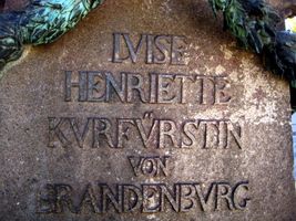 Bild zu Kurfürstin Luise Henriette von Brandenburg (Denkmal)