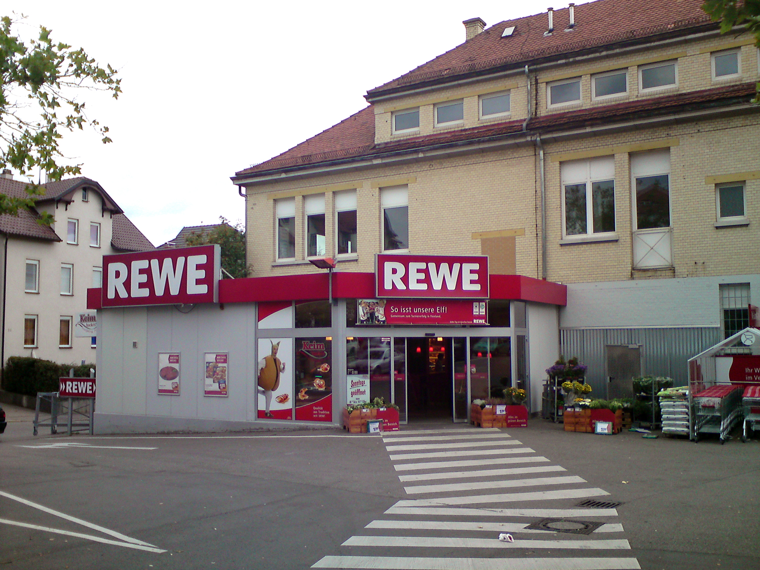 Bild 2 REWE in Reutlingen