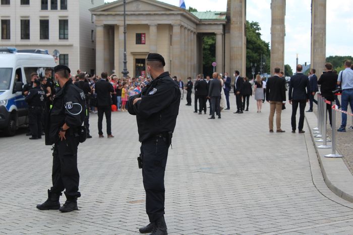 Warten auf das Niederländische Königspaar