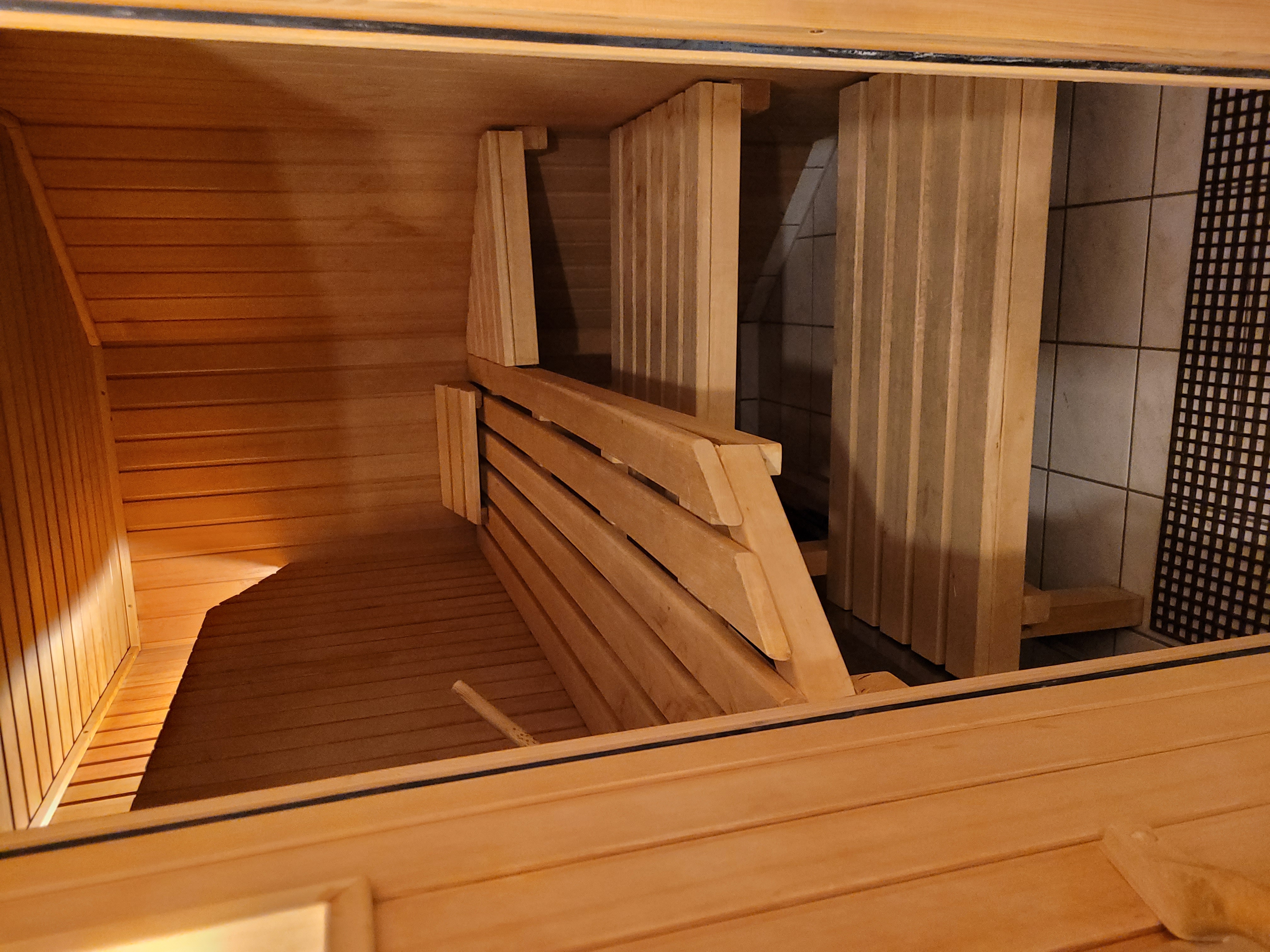 Eine eigene Sauna geh&ouml;rt zur Suite