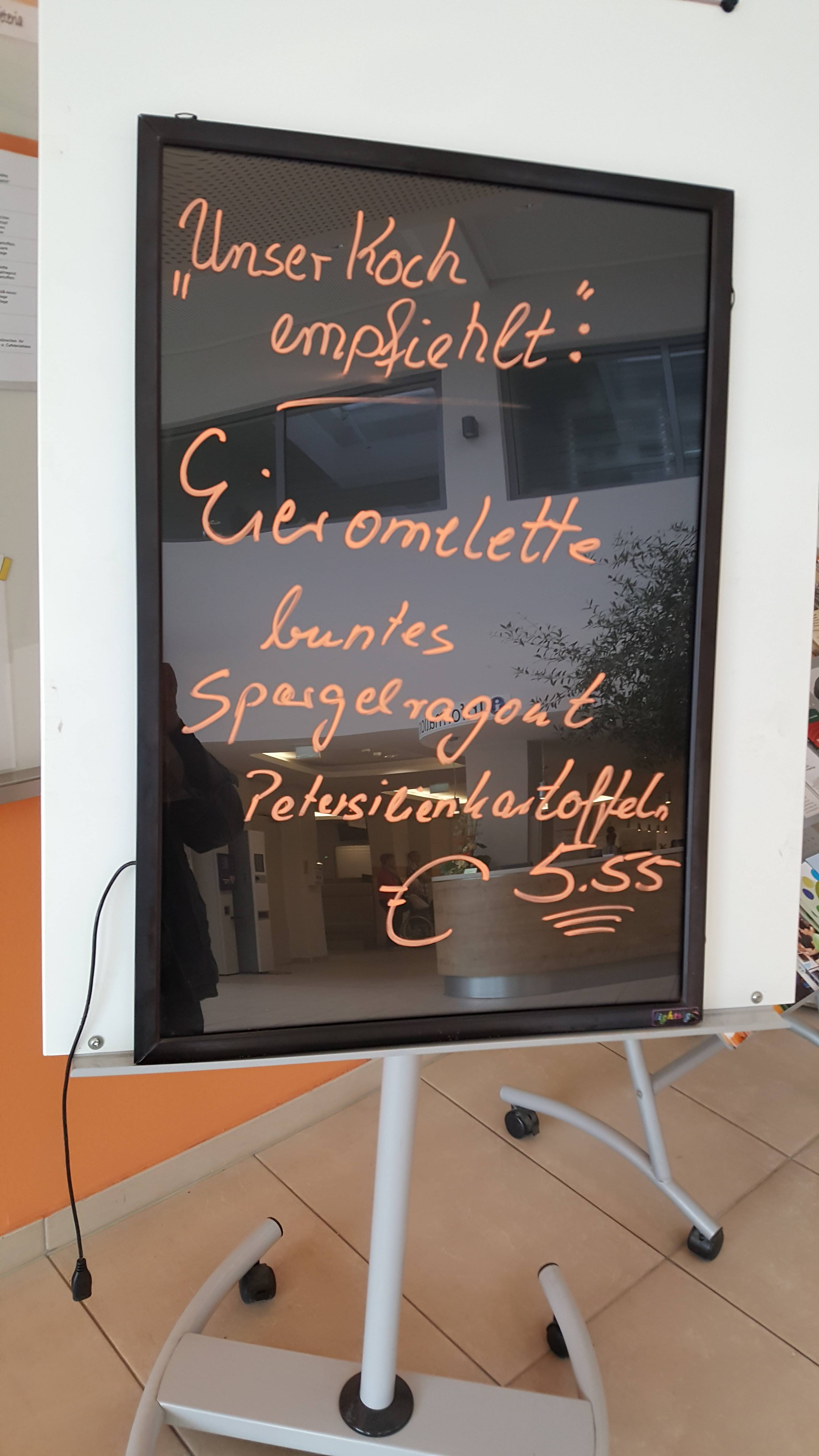 Angebot in der Cafeteria des Krankenhauses