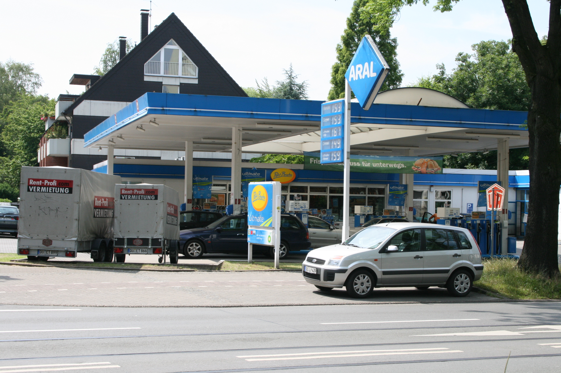 Bild 1 Aral Tankstelle in Dortmund