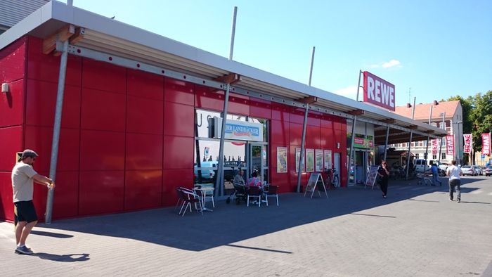 IHR LANDBÄCKER, im REWE Neuendorfer Straße