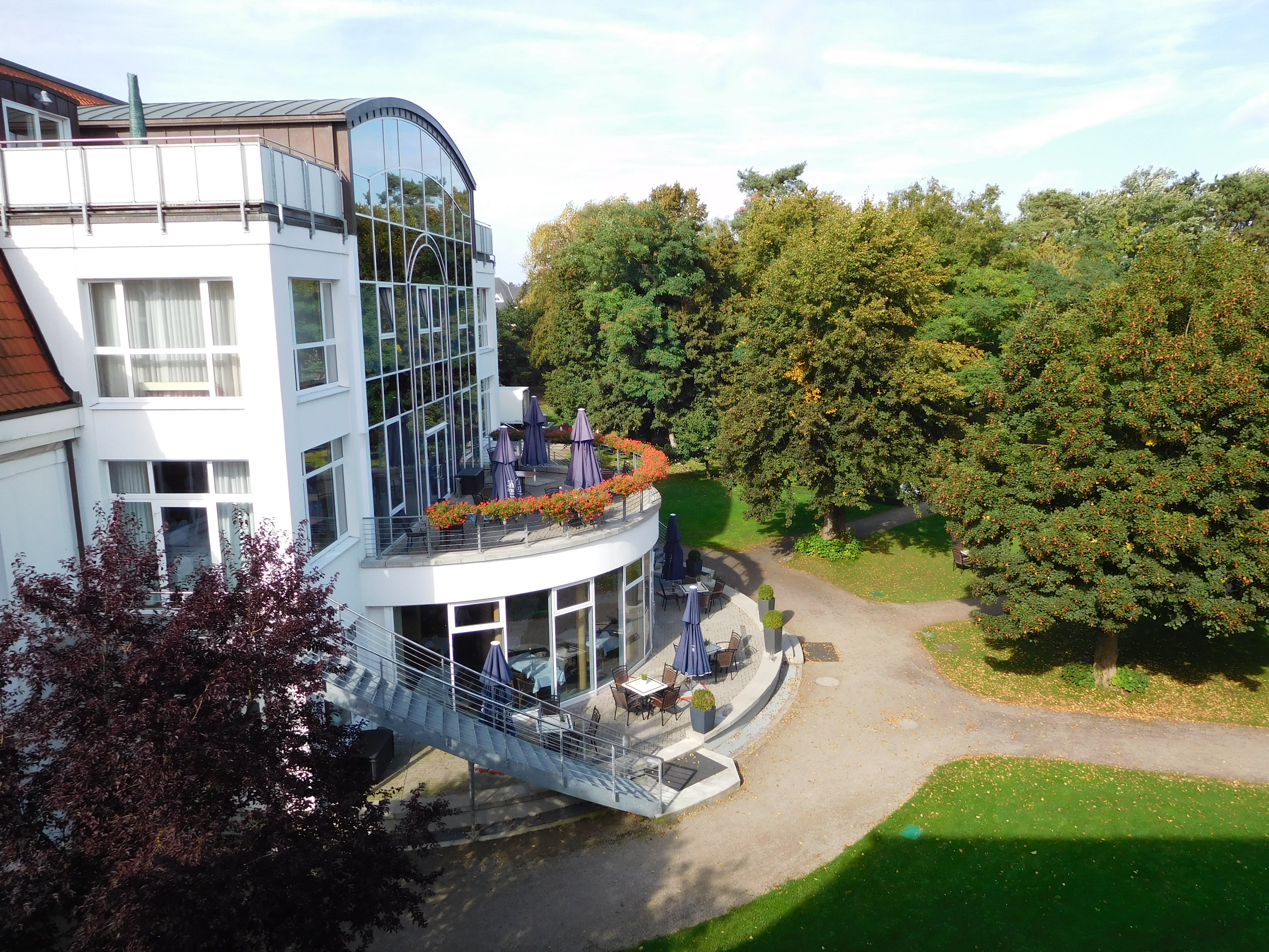 Blick aus dem Zimmer Richtung Hotelterrasse