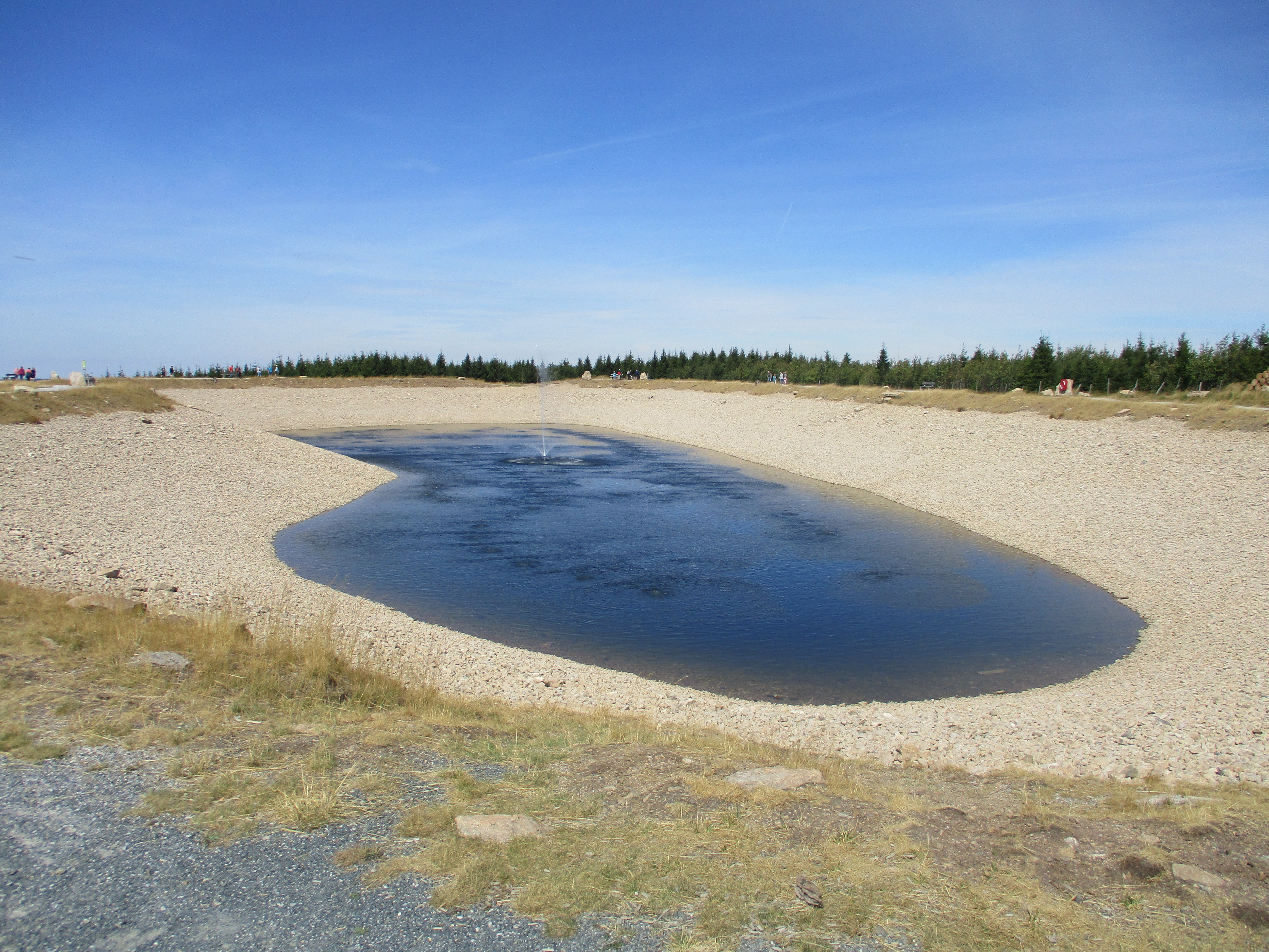 Der 5.000 m2 große "Schneisee"