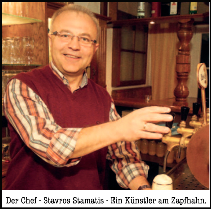 Hier der Chef, Stavros Stamatis, 
beim zapfen von Krombacher- und K&ouml;nig Pils. Diese edle Getr&auml;nke von einem K&ouml;nner gezapft.