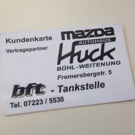 Huck-Tankkarte für Kunden. Problemloses Tanken ohne Bargeld.